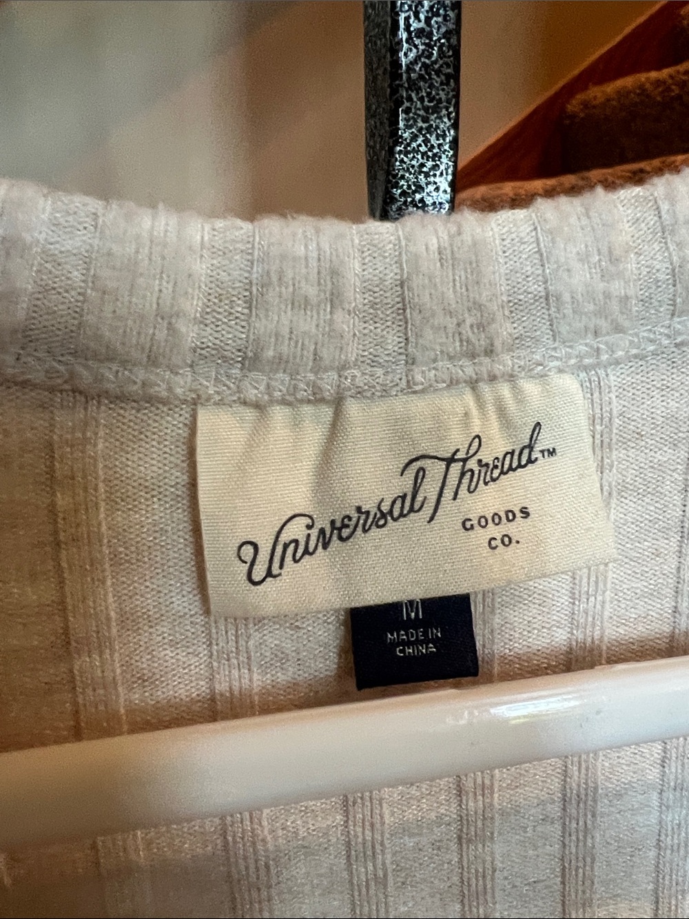 Universal Thread Beige Ribbed V-Neck Button Cardigan - Picture 2 of 9